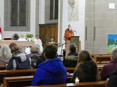 Lumen Christi - Auferstehungsmesse in St. Crescentius (Foto: Karl-Franz Thiede)